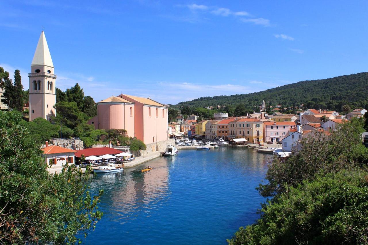 Apartments By The Sea Veli Losinj, Losinj - 19196 Luaran gambar